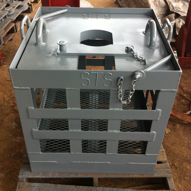 PDC Bit Breaker